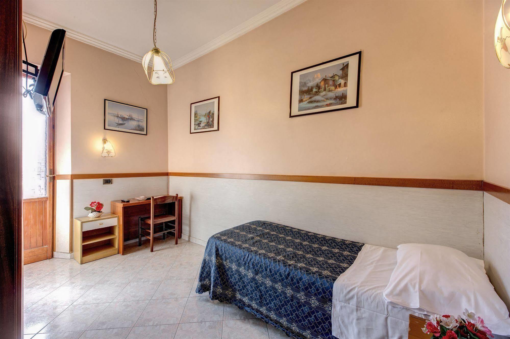 Hotel Soggiorno Blu روما المظهر الخارجي الصورة